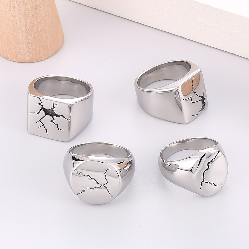 Oral alière carrée ou ronde en - Signet Ring Men avis et prix