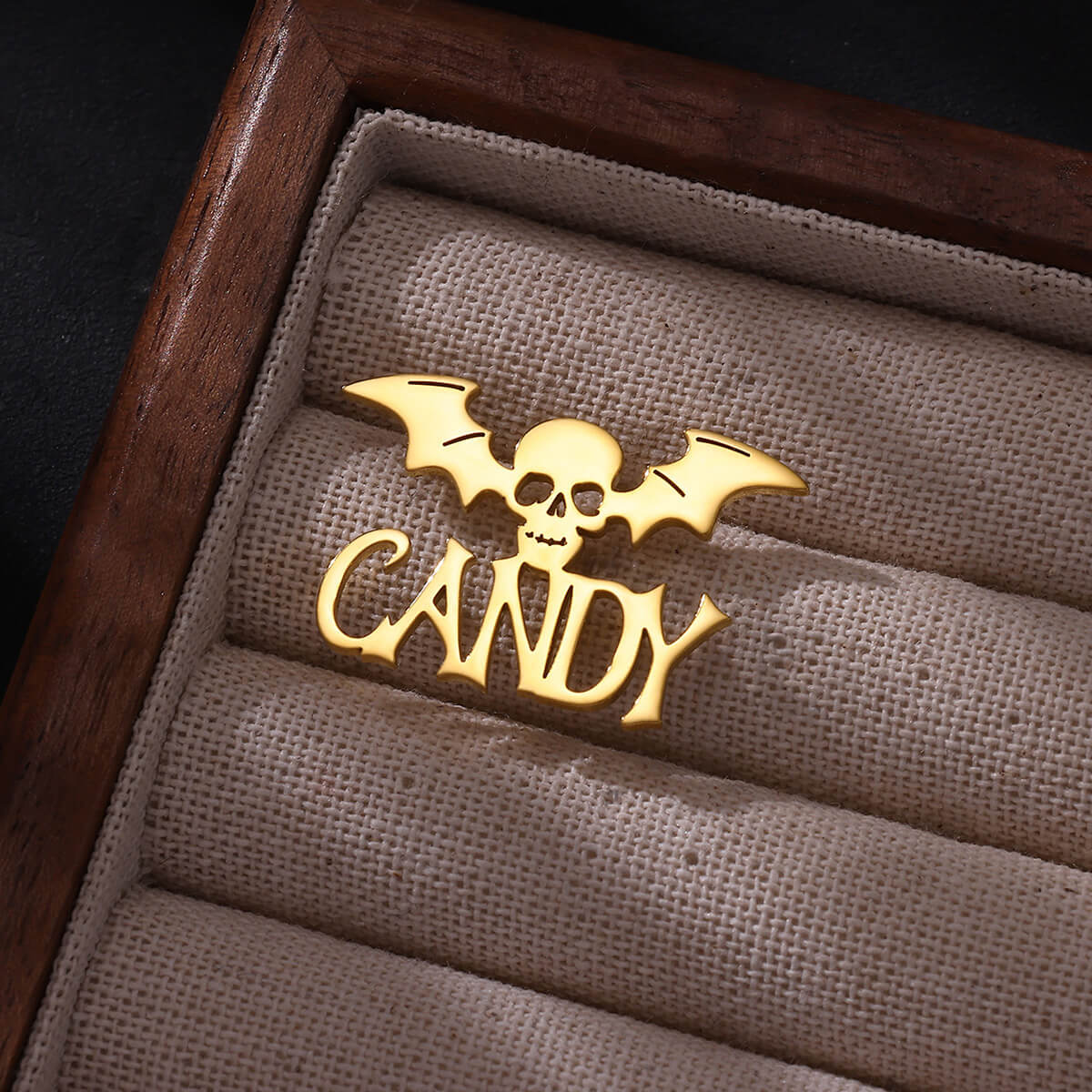 Broche squelette chauve-souris - Men Accessories Name avis et prix