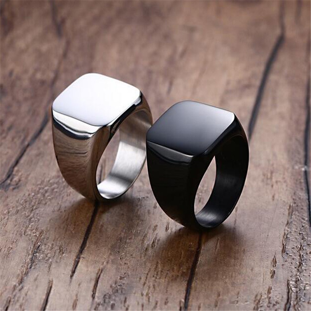 Bagues noires lisses en acier  - Signet Ring Men avis et prix