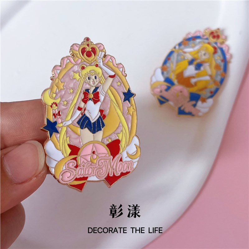 2 badges en émail Sailor Moon, - Lapel Pin Enamel avis et prix