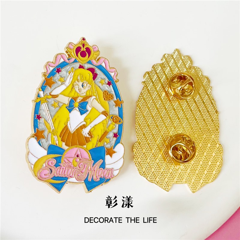 2 badges en émail Sailor Moon, - Lapel Pin Enamel avis et prix